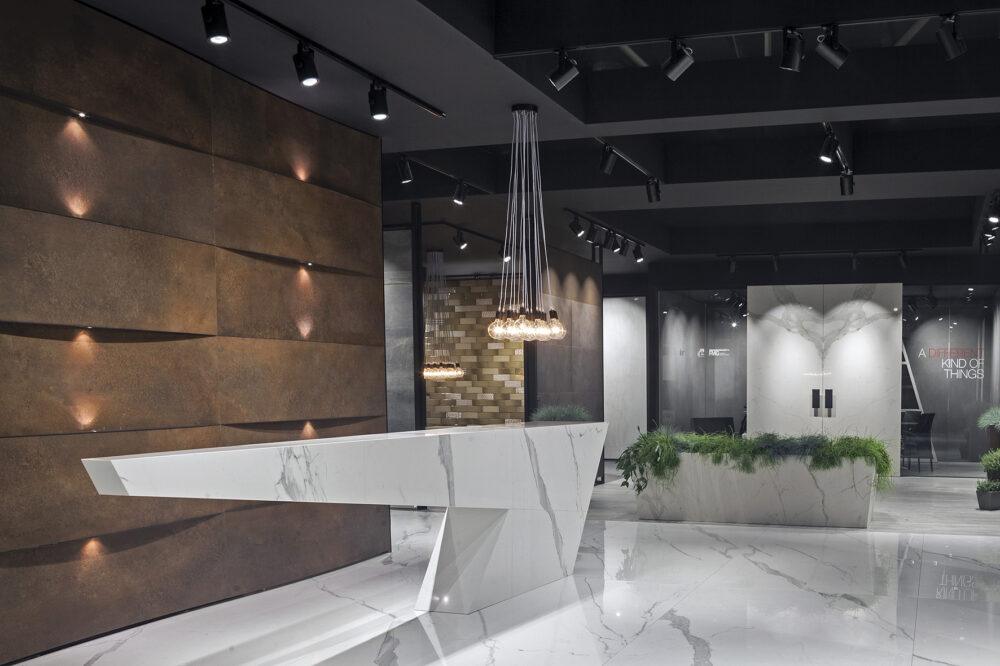 Stand Iris Ceramiche Cersaie 2015-03