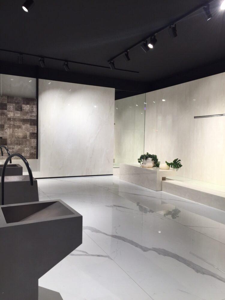 Stand Iris Ceramiche Cersaie 2015-09
